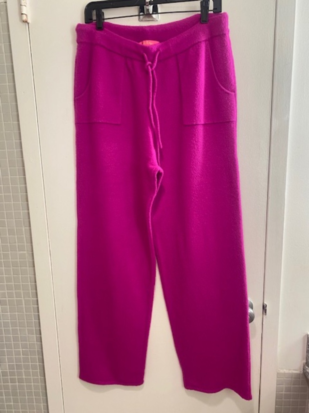 Lilly Pulitzer Bellista Wild Fuchsia Sweater Pants worn once/dry cleaned - L - Picture 7 of 8